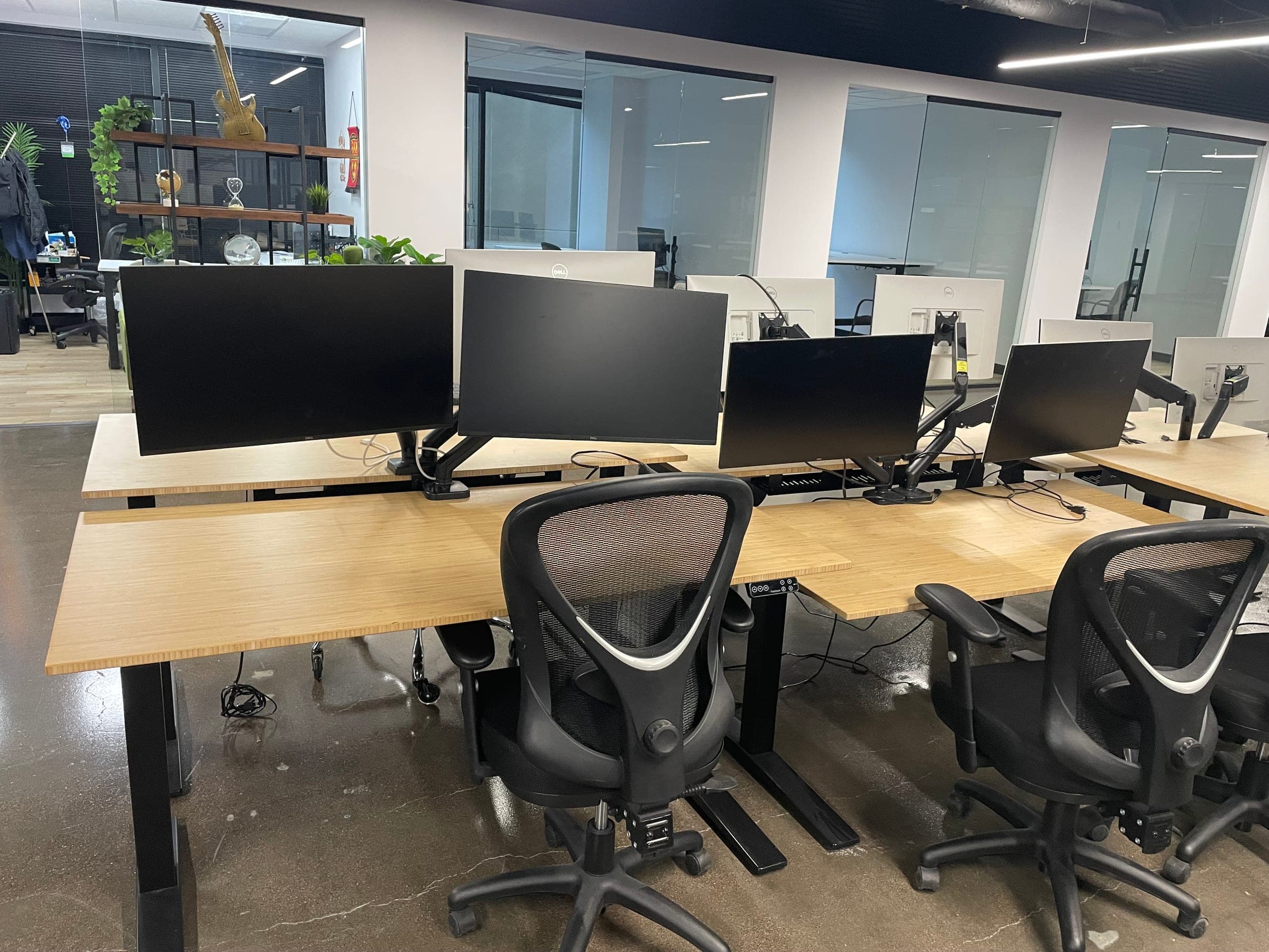 Hot Desk