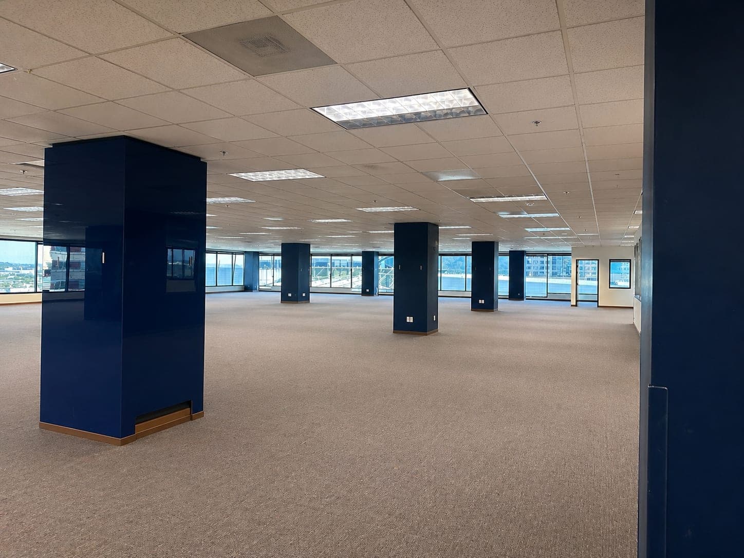 Suite 800